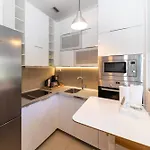 Destino City Apartments By Belmont Realty *