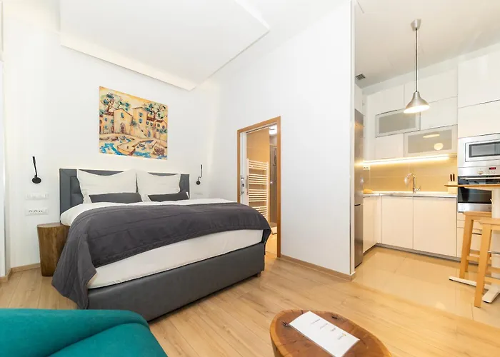 Destino アパート ザダル