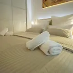 Apartment Destino City Apartments By Belmont Realty