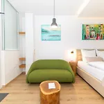 Destino City Apartments By Belmont Realty