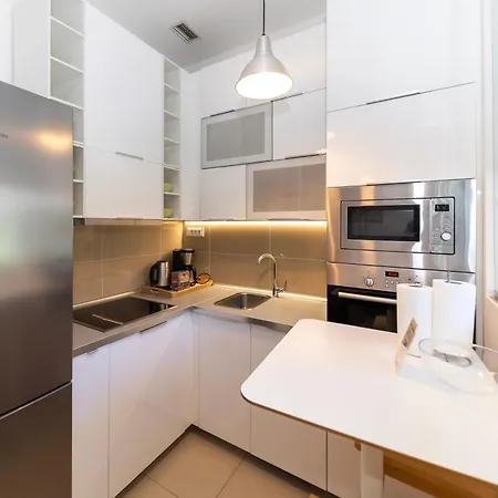 Destino By Belmont Realty *