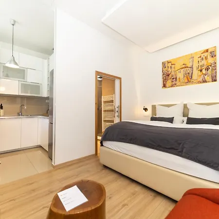 Destino By Belmont Realty Задар