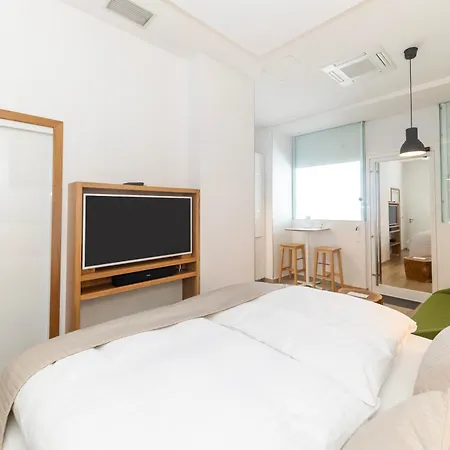 Destino By Belmont Realty Апартаменти *